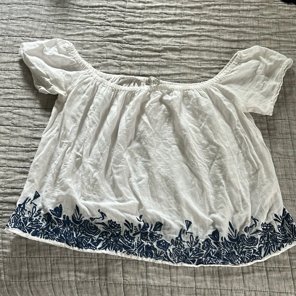 Zara White Puff Sleeve Smocked Blouse - Size S